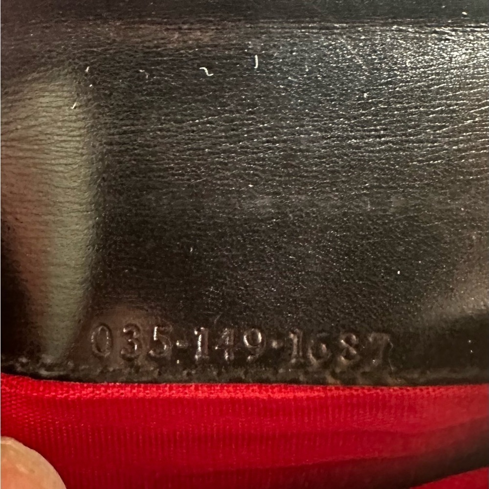 Gucci Horseshoe Black Leather Kiss Lock Wallet - Picture 12 of 12
